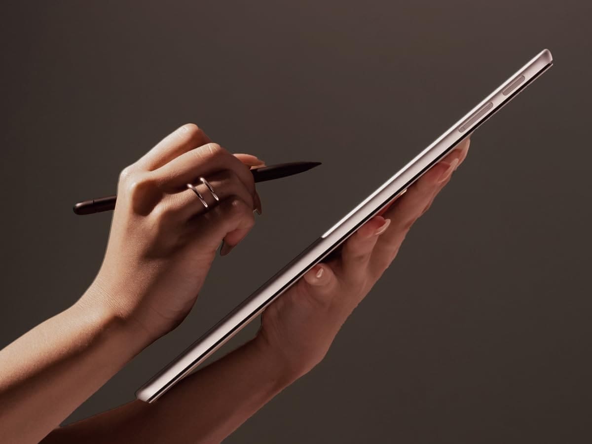 Microsoft Surface Pro | Copilot+ PC Pantalla táctil 13” | Tablet con Lápiz para Dibujar 2025